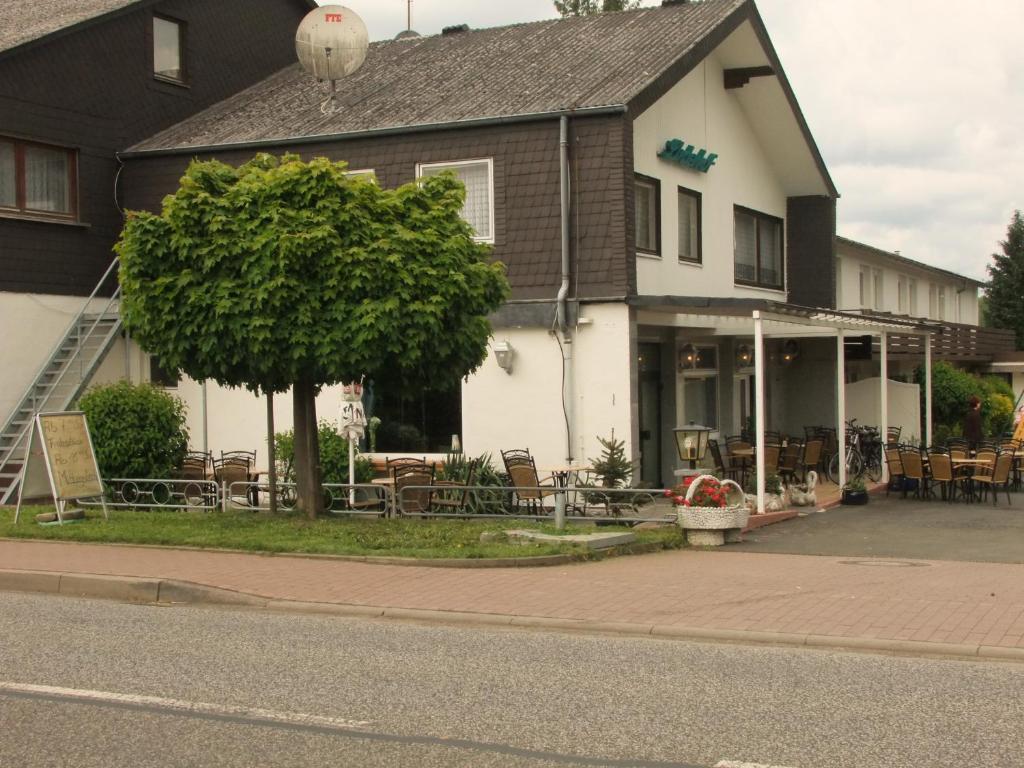 Hotel-Lindenhof Rauschenberg Exterior photo